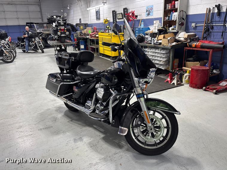 image for item EV2984 2019 Harley-Davidson Police Electra Glide motorcycle