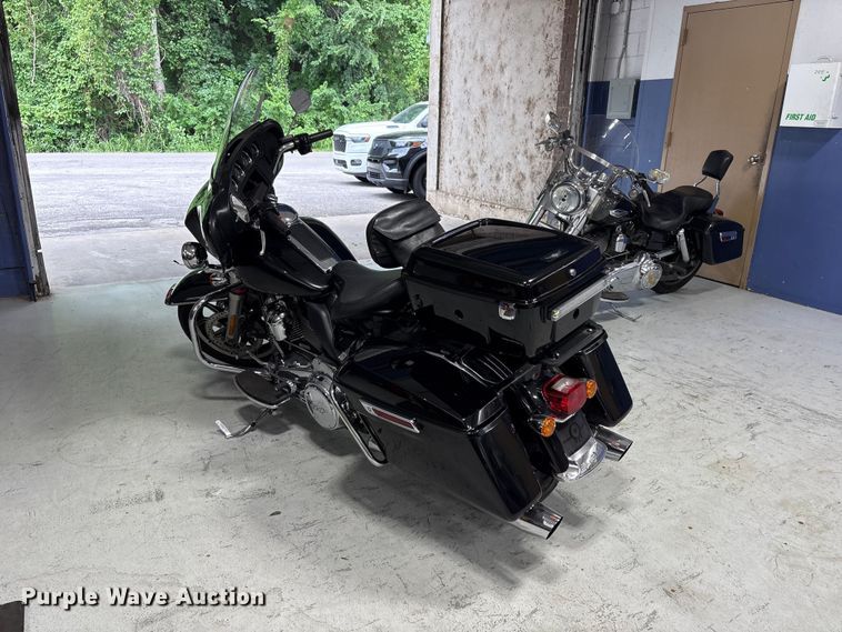 image for item EV2984 2019 Harley-Davidson Police Electra Glide motorcycle