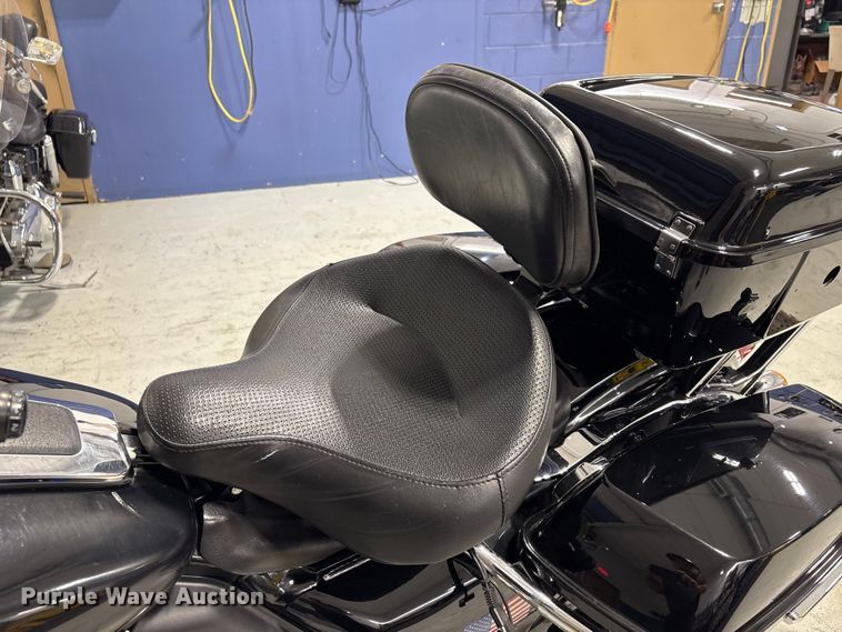 image for item EV2984 2019 Harley-Davidson Police Electra Glide motorcycle