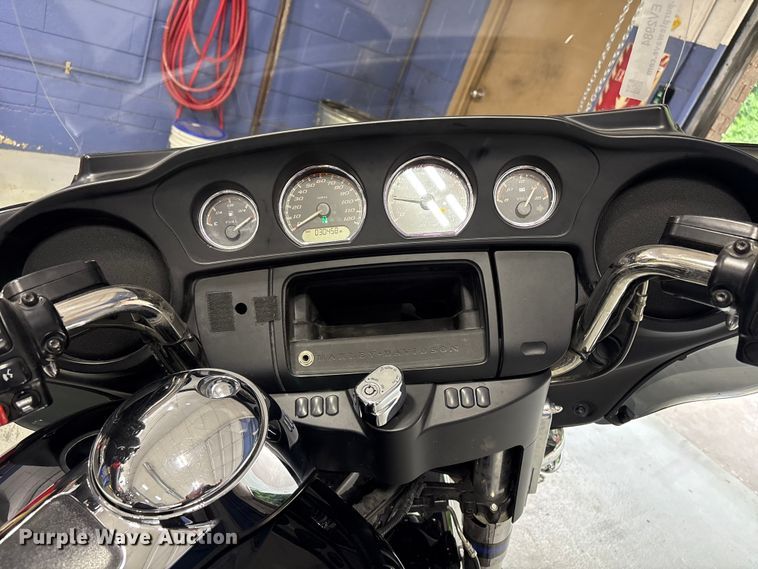 image for item EV2984 2019 Harley-Davidson Police Electra Glide motorcycle
