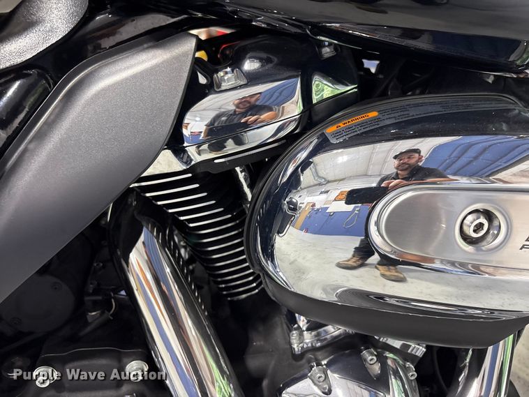 image for item EV2984 2019 Harley-Davidson Police Electra Glide motorcycle