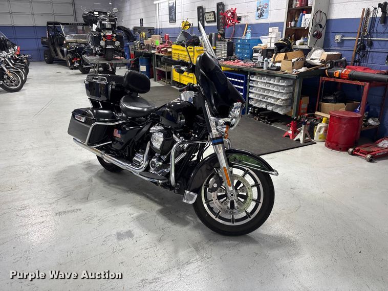 image for item EV2985 2021 Harley-Davidson Police Electra Glide motorcycle