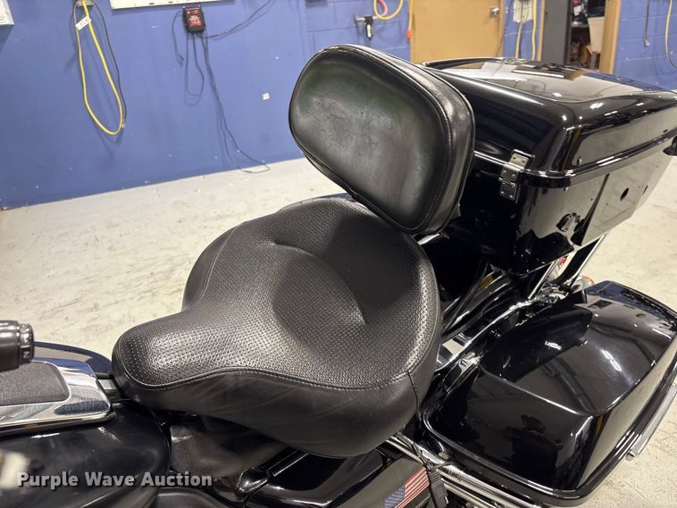 image for item EV2985 2021 Harley-Davidson Police Electra Glide motorcycle