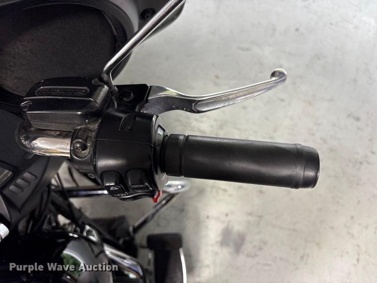 image for item EV2985 2021 Harley-Davidson Police Electra Glide motorcycle