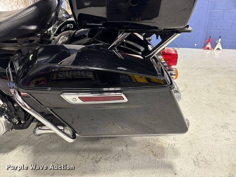 image for item EV2986 2018 Harley-Davidson Police Electra Glide motorcycle