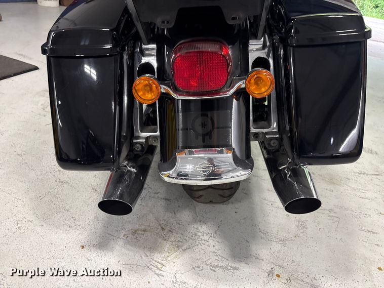 image for item EV2986 2018 Harley-Davidson Police Electra Glide motorcycle
