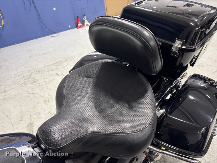 image for item EV2986 2018 Harley-Davidson Police Electra Glide motorcycle