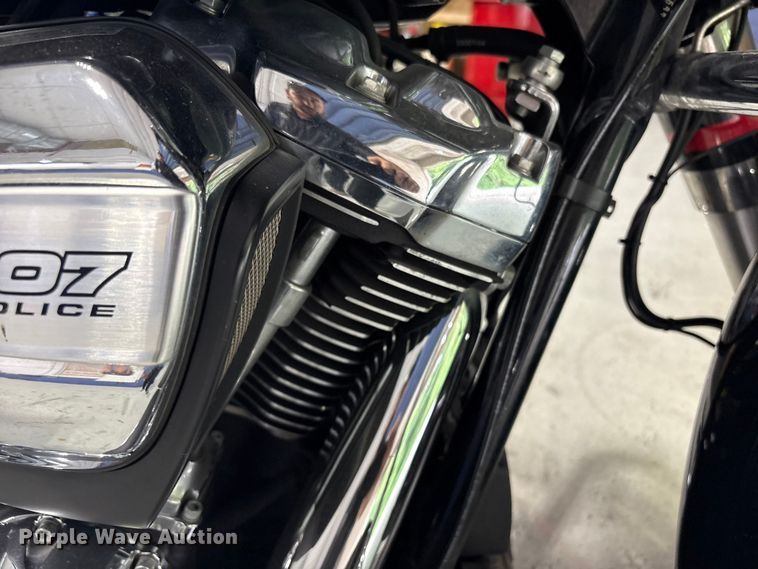 image for item EV2986 2018 Harley-Davidson Police Electra Glide motorcycle
