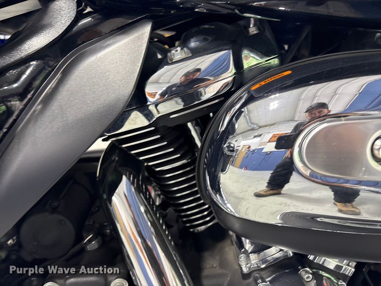 image for item EV2986 2018 Harley-Davidson Police Electra Glide motorcycle
