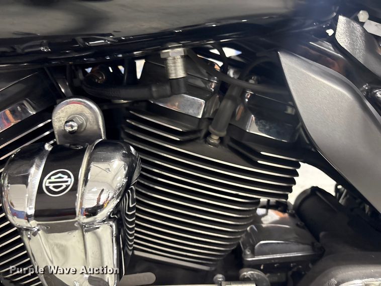 image for item EV2986 2018 Harley-Davidson Police Electra Glide motorcycle