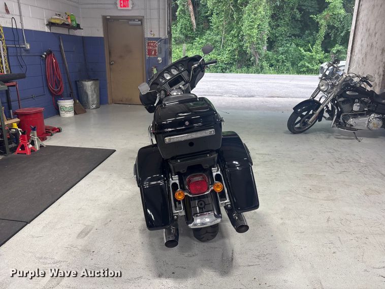 image for item EV2987 2017 Harley-Davidson Police Electra Glide motorcycle