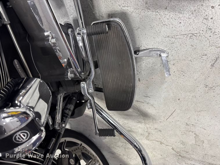 image for item EV2987 2017 Harley-Davidson Police Electra Glide motorcycle