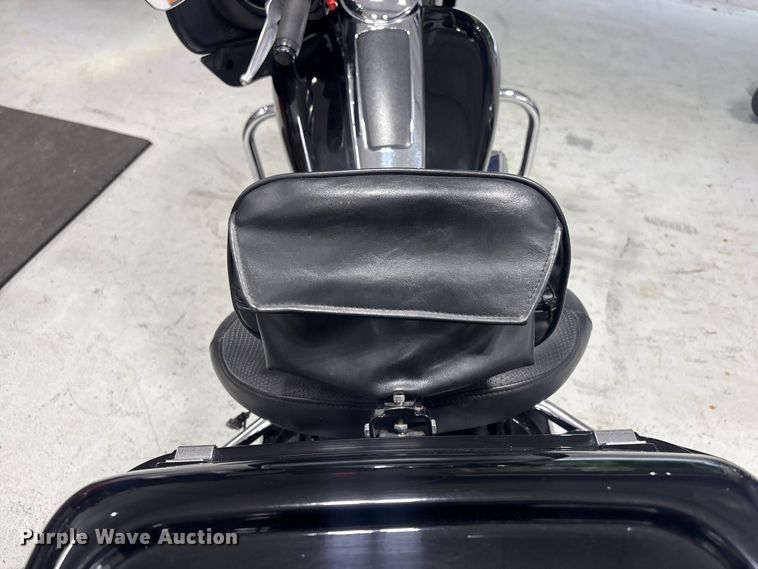 image for item EV2987 2017 Harley-Davidson Police Electra Glide motorcycle