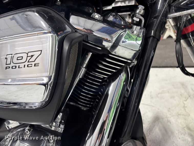 image for item EV2987 2017 Harley-Davidson Police Electra Glide motorcycle
