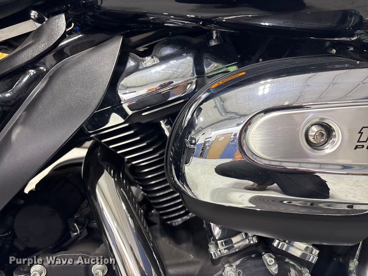 image for item EV2987 2017 Harley-Davidson Police Electra Glide motorcycle