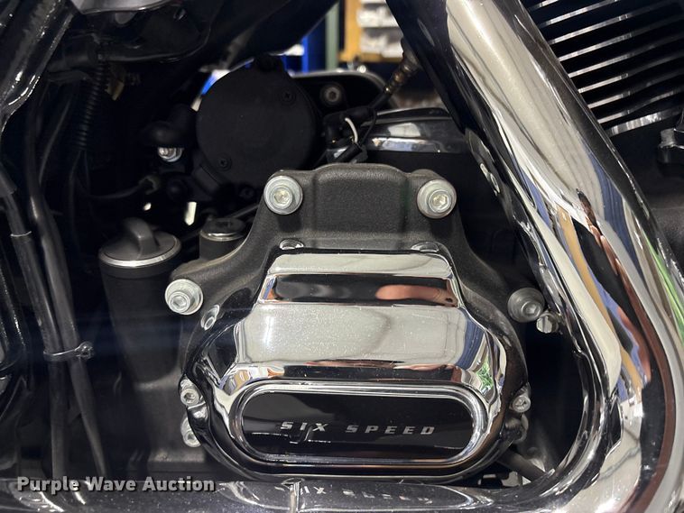 image for item EV2987 2017 Harley-Davidson Police Electra Glide motorcycle