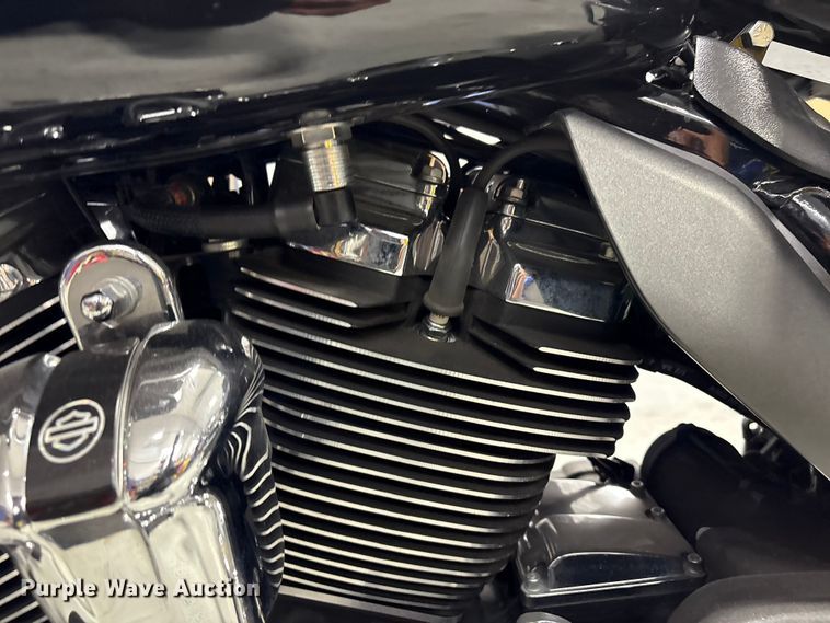 image for item EV2987 2017 Harley-Davidson Police Electra Glide motorcycle