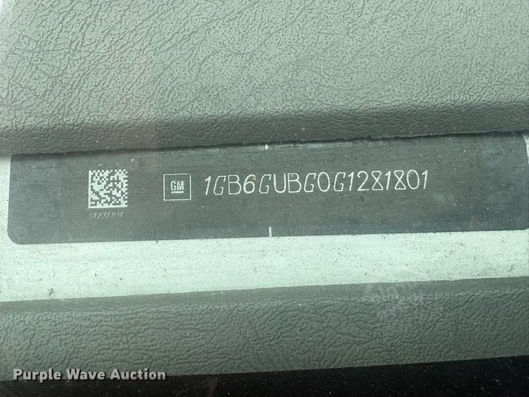 image for item EV2990 2016 Chevrolet Express shuttle bus