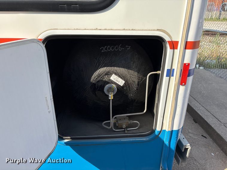 image for item EV2991 2016 Chevrolet Express shuttle bus