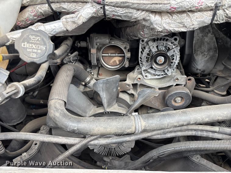 image for item EV2992 2016 Chevrolet Express shuttle bus
