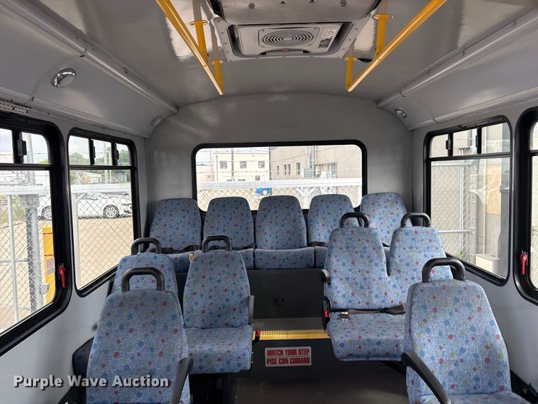 image for item EV2993 2016 Chevrolet Express shuttle bus