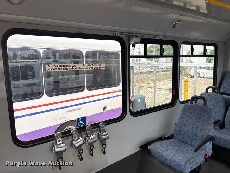image for item EV2993 2016 Chevrolet Express shuttle bus