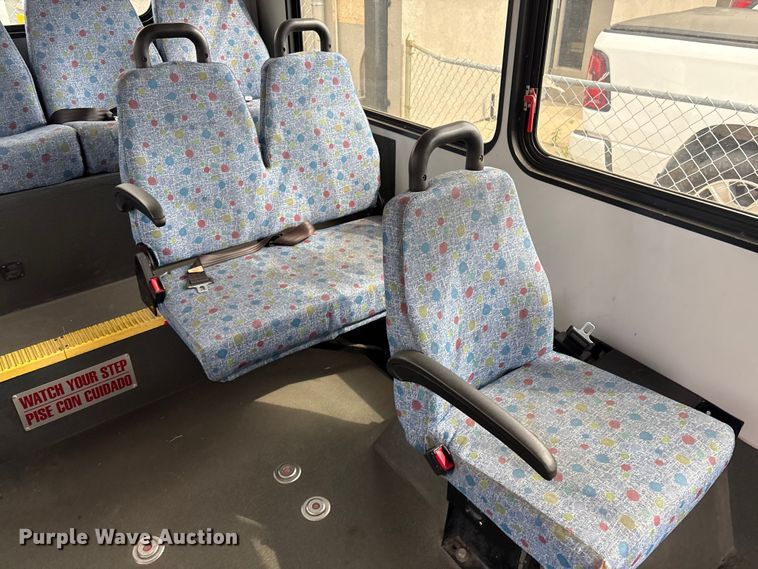 image for item EV2993 2016 Chevrolet Express shuttle bus