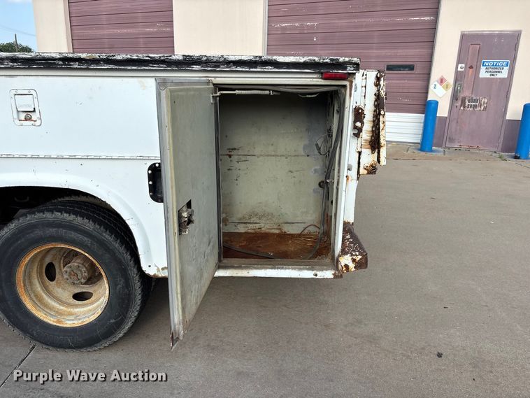 image for item EV2994 1999 Ford F350 Super Duty utility bed pickup truck