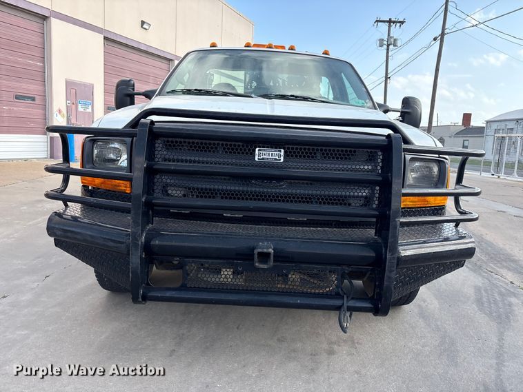 image for item EV2994 1999 Ford F350 Super Duty utility bed pickup truck