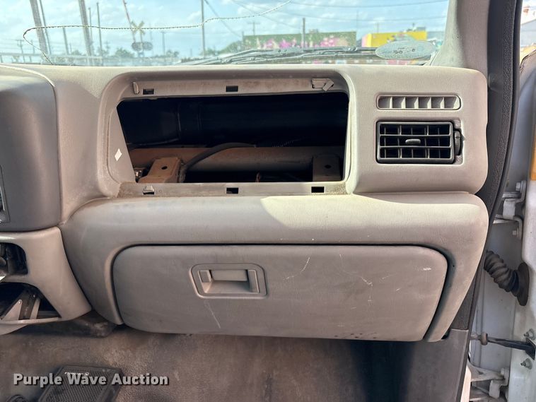 image for item EV2994 1999 Ford F350 Super Duty utility bed pickup truck