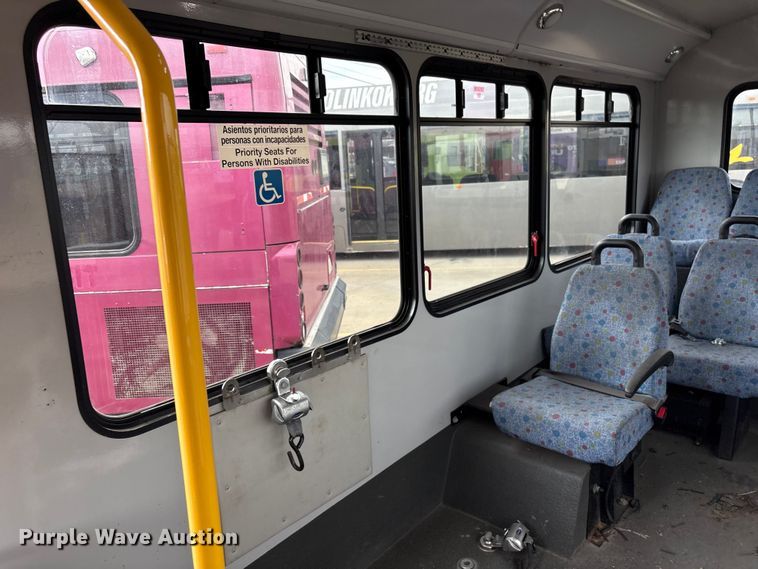 image for item EV2995 2016 Chevrolet Express shuttle bus