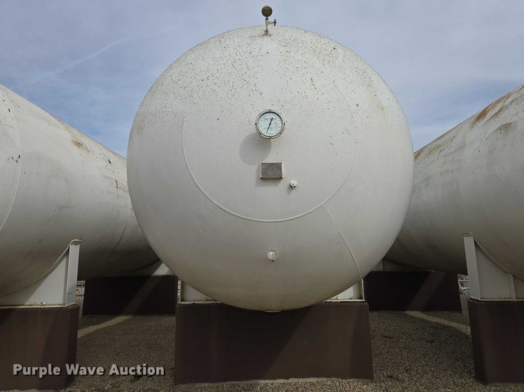 image for item EV5706 1970 Beaird propane tank