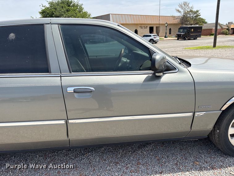 image for item EW0024 2004 Mercury Grand Marquis 