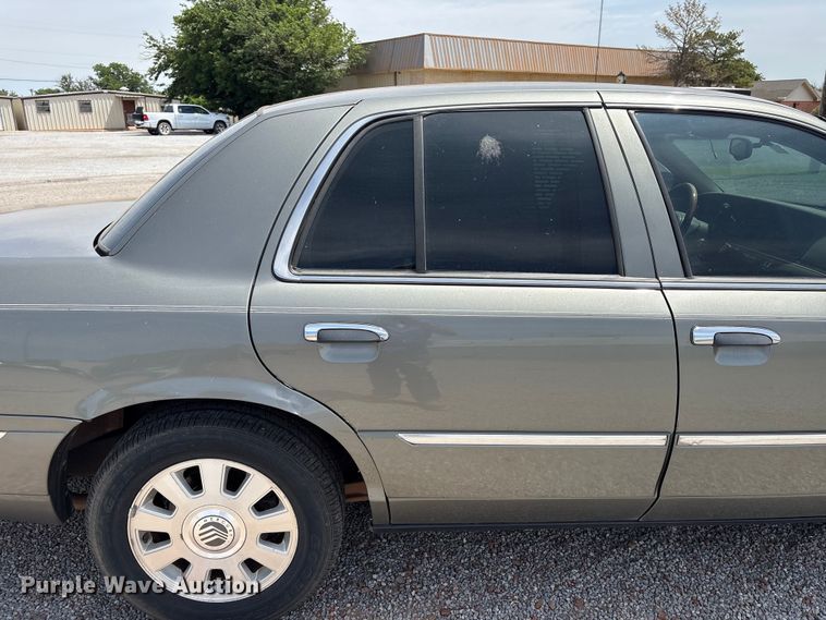 image for item EW0024 2004 Mercury Grand Marquis 