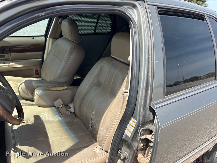 image for item EW0024 2004 Mercury Grand Marquis 