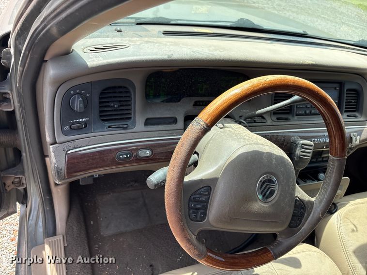 image for item EW0024 2004 Mercury Grand Marquis 