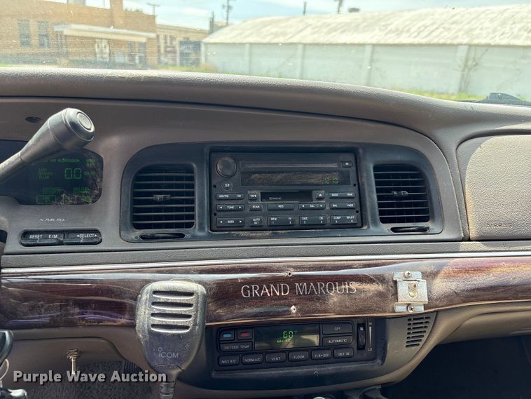 image for item EW0024 2004 Mercury Grand Marquis 