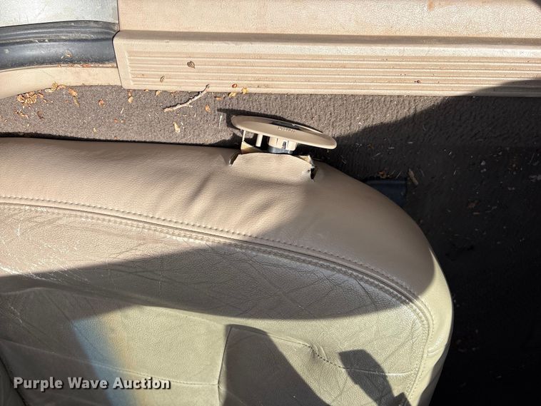 image for item EW0024 2004 Mercury Grand Marquis 