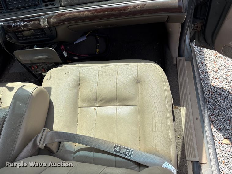 image for item EW0024 2004 Mercury Grand Marquis 