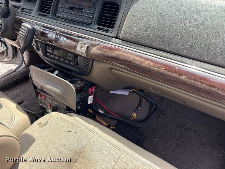 image for item EW0024 2004 Mercury Grand Marquis 
