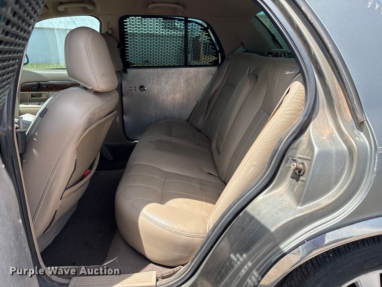 image for item EW0024 2004 Mercury Grand Marquis 