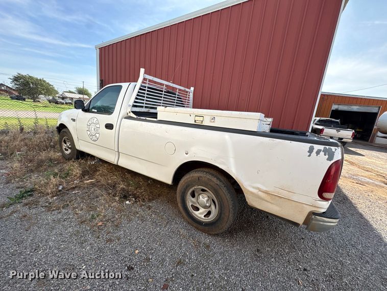 image for item EW0025 1999 Ford F150 pickup truck