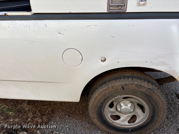 image for item EW0025 1999 Ford F150 pickup truck