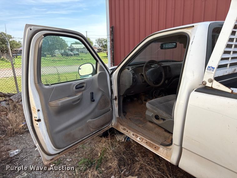 image for item EW0025 1999 Ford F150 pickup truck