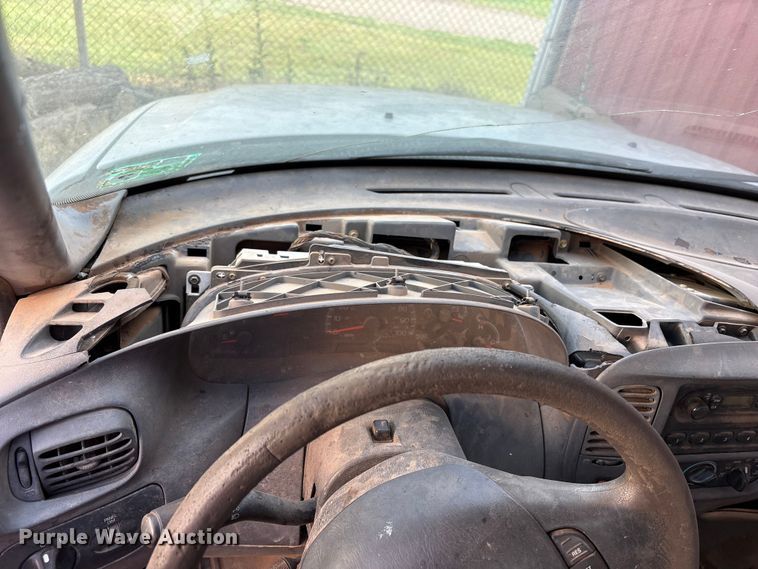 image for item EW0025 1999 Ford F150 pickup truck
