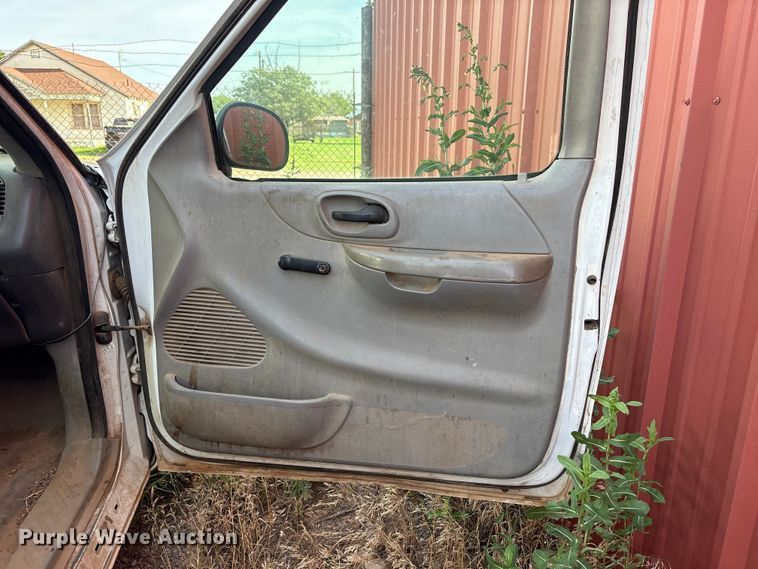 image for item EW0025 1999 Ford F150 pickup truck