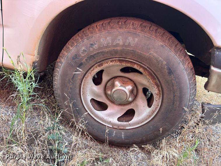 image for item EW0025 1999 Ford F150 pickup truck