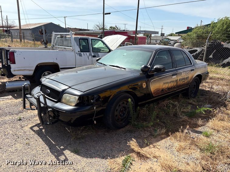 image for item EW0026 2011 Ford Crown Victoria Police Interceptor 