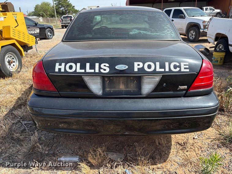 image for item EW0026 2011 Ford Crown Victoria Police Interceptor 