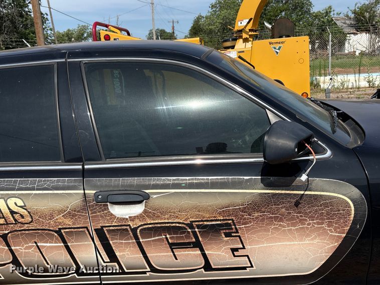image for item EW0026 2011 Ford Crown Victoria Police Interceptor 